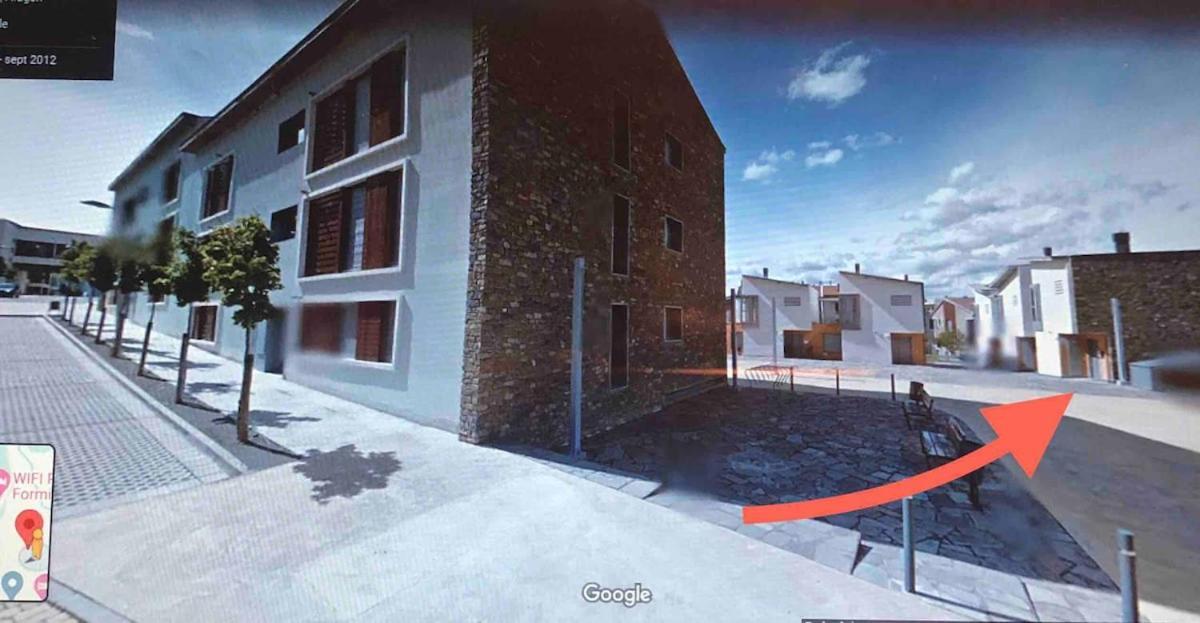 Chalet Adosado Entero, Bbq Y Piscina Comunitaria Sabiñánigo Eksteriør bilde