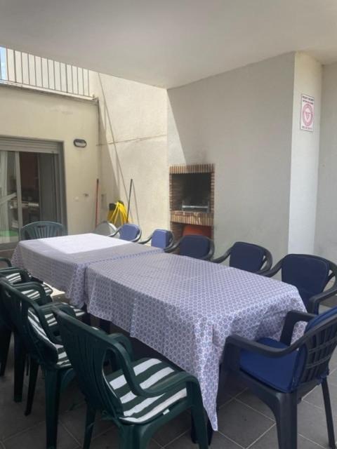 Chalet Adosado Entero, Bbq Y Piscina Comunitaria Sabiñánigo Eksteriør bilde