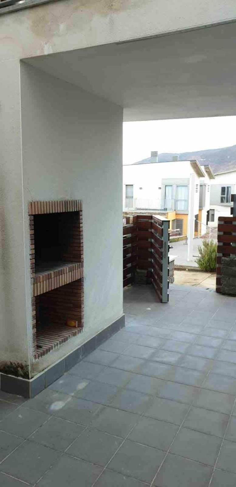 Chalet Adosado Entero, Bbq Y Piscina Comunitaria Sabiñánigo Eksteriør bilde